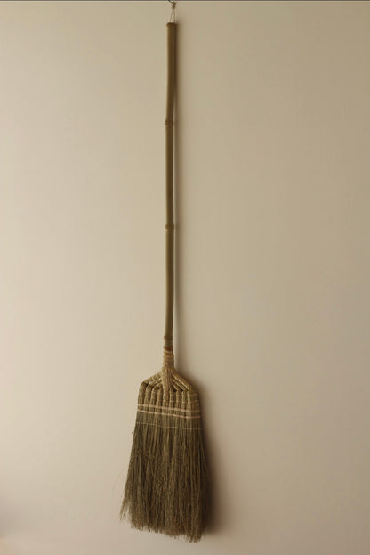 Rie Yokohata / Long-Handled Broom, Azuma Simple Type